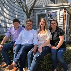 Meet your Posher, Joyce